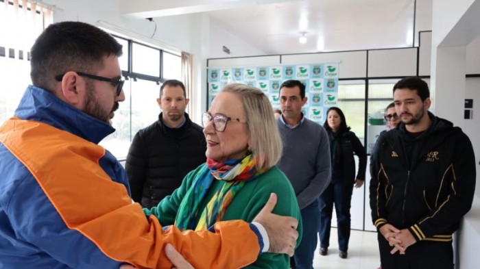 A secretária da Saúde se reuniu com o prefeito para definir ações de fortalecimento da área da saúde -Foto: Itamar Aguiar/Ascom SES