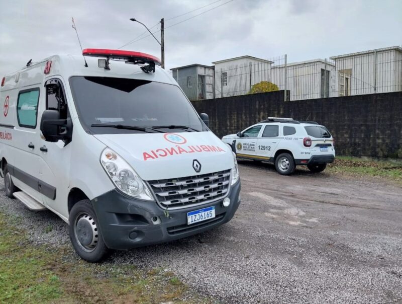 Ninguém ficou ferido e o paciente foi conduzido por outra viatura para o Hospital. Crédito: Luís Carlos Muller/Rádio Spaço FM 