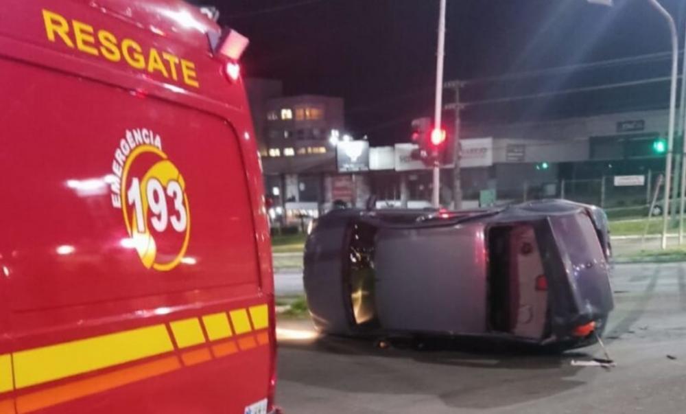 Acidente de trânsito deixa um motorista ferido em Farroupilha