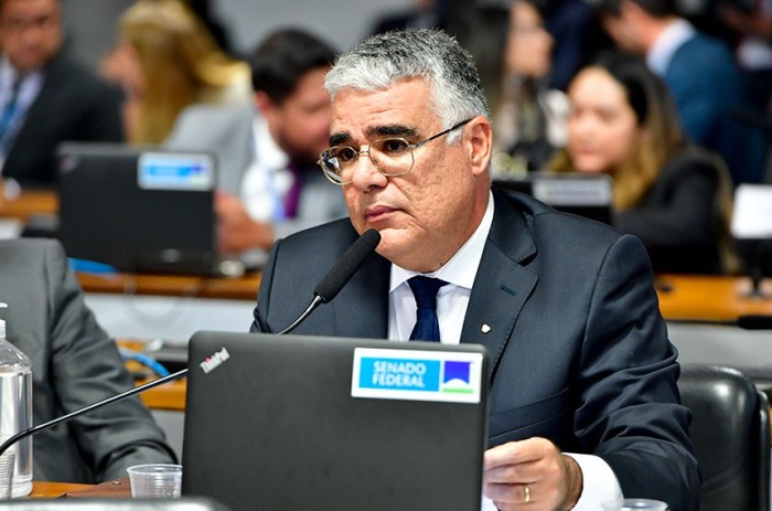 Eduardo Girão requereu a realização da audiência pública sobre a política pública de combate ao suicídio - Foto: Waldemir Barreto/Agência Senado