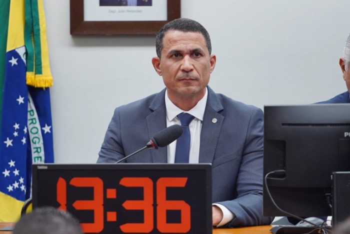 Para Coronel Assis, a doação trará reflexos positivos diretos para o Brasil - (Foto: Will Shutter / Câmara dos Deputados)