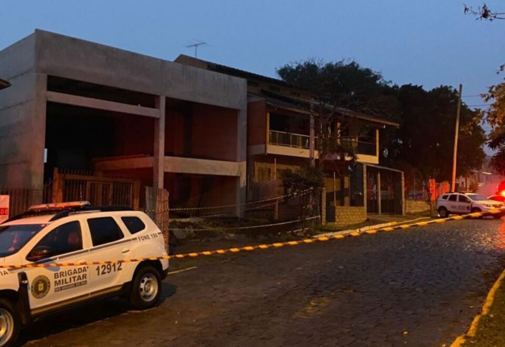 Funcionários encontram explosivo dentro de obra em Farroupilha