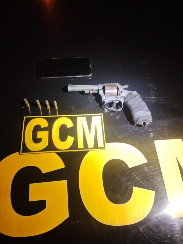 Agentes da GCM prendem homem armado em Bento Gonçalves