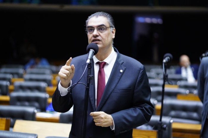 Lafayette de Andrada também relatou o marco legal da geração distribuída - (Foto: Pablo Valadares/Câmara dos Deputados)