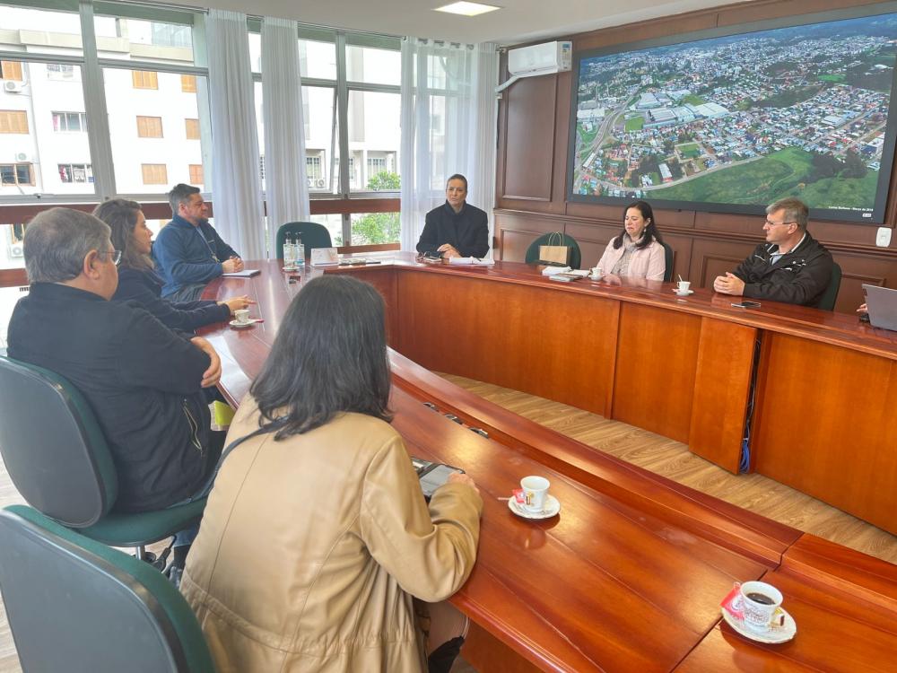 Os detalhes da visita do Cônsul foram acertas em uma reunião na Prefeitura de Carlos Barbosa nesta quinta-feira, 06 de julho. Crédito: Divulgação