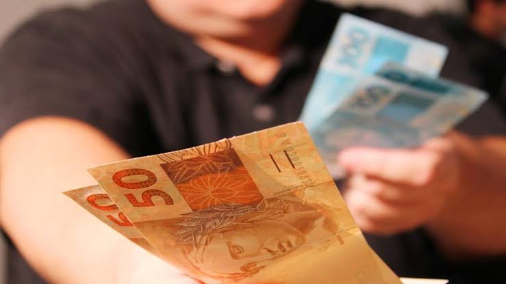 Estelionatários dão prejuízo de mais de R$ 10 mil a moradores de Carlos Barbosa