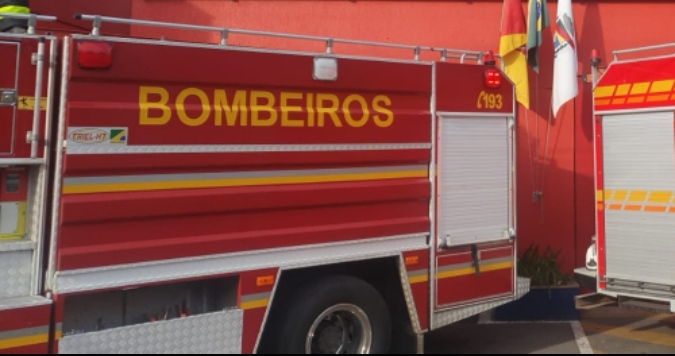Acidente entre carro e motocicleta deixa um homem ferido em Bento