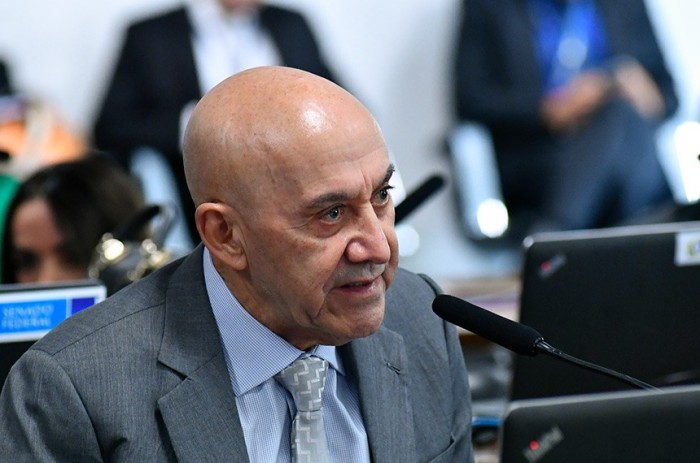 Relator dos projetos, o senador Confúcio Moura propõe nome do primeiro governador de Rondônia para a ponte - Foto: Geraldo Magela/Agência Senado