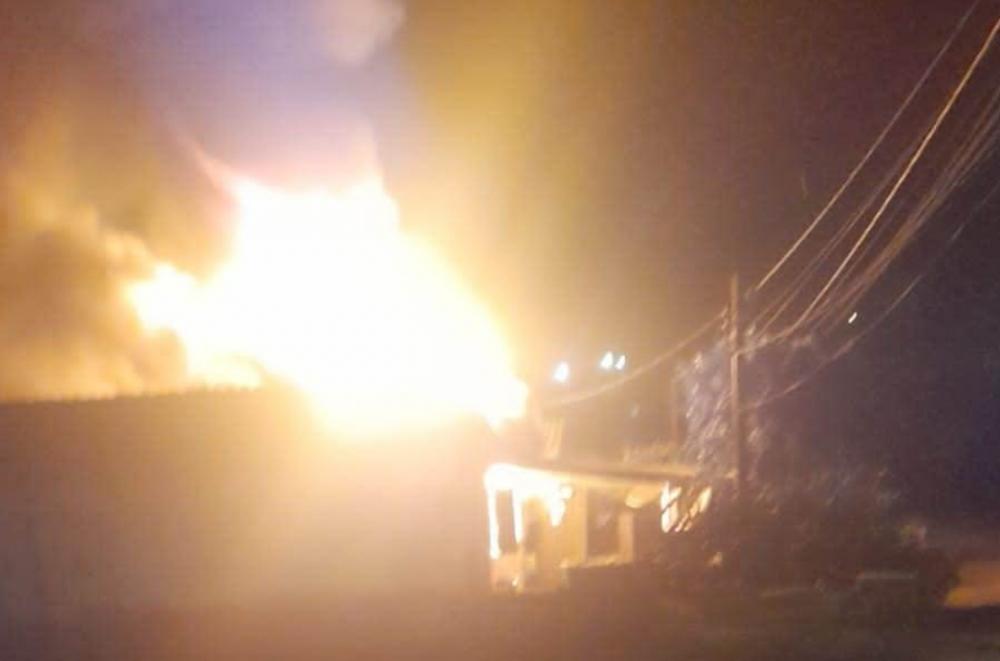 Casa é invadida e incendiada em Farroupilha