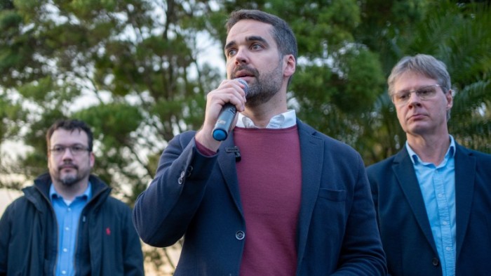 Leite destacou investimentos estaduais no município de Mato Leitão, por meio dos programas Pavimenta e Avançar no Esporte -Foto: Maurício Tonetto/Secom