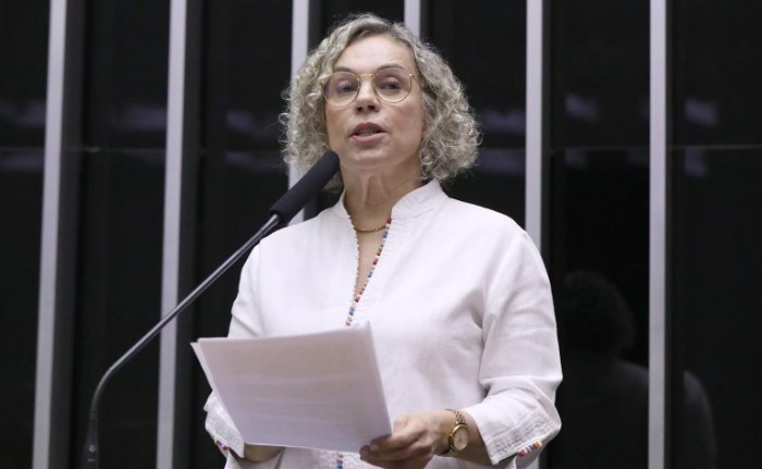 A autora do projeto, deputada Ana Paula Lima - (Foto: Bruno Spada / Câmara dos Deputados)
