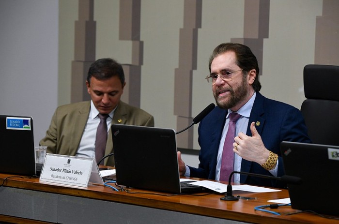 Próximos depoimentos atendem a requerimentos dos senadores Marcio Bittar (à esq.) e Plínio Valério, presidente da comissão de inquérito - Foto: Roque de Sá/Agência Senado