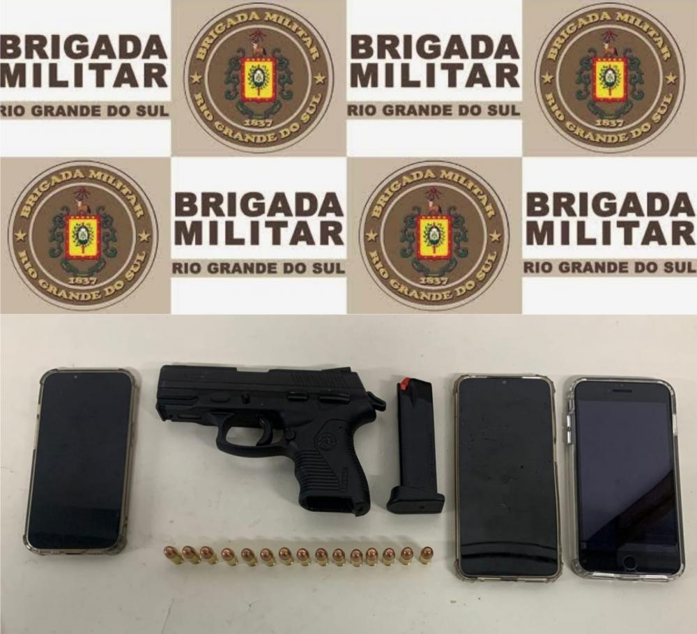 Dupla é presa por porte ilegal de arma de fogo em Bento Gonçalves