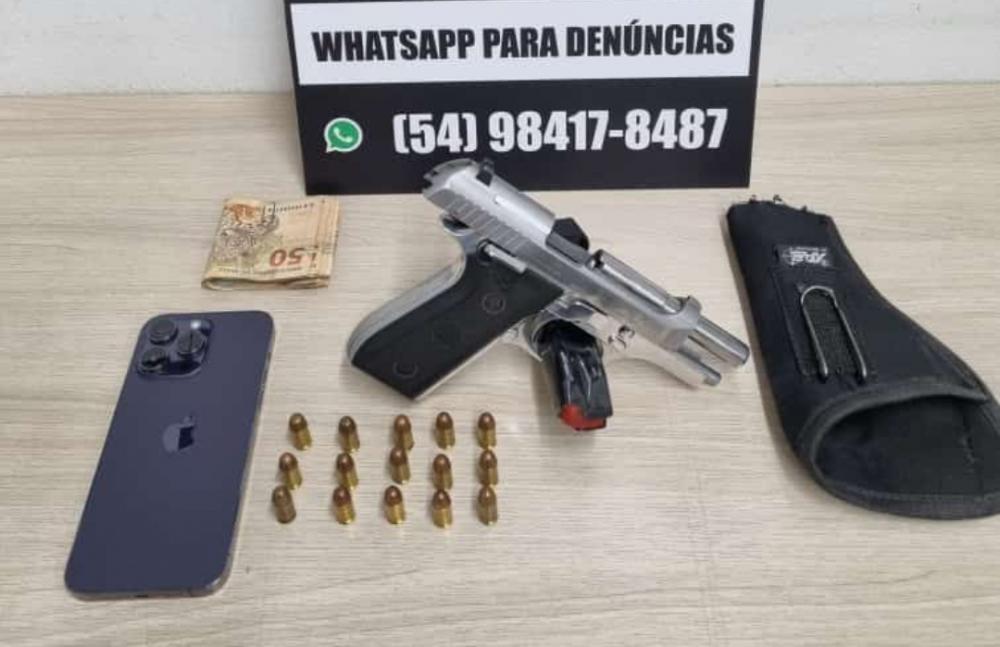 Homem é preso em flagrante por porte ilegal de arma de fogo