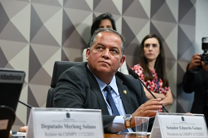 Eduardo Gomes preside a comissão - Foto: Roque de Sá/Agência Senado