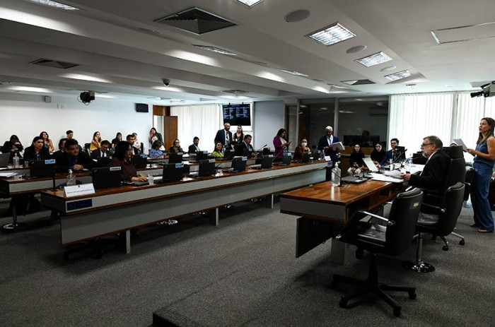 As intervenções serão expostas em muros ou aplicadas em outdoors nas áreas externas das escolas - Foto: Roque de Sá/Agência Senado