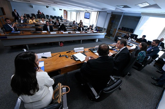 O Conselho de Comunicação Social debateu o PL das fake news, ouvindo jornalistas e o relator da matéria, deputado Orlando Silva - Foto: Edilson Rodrigues/Agência Senado