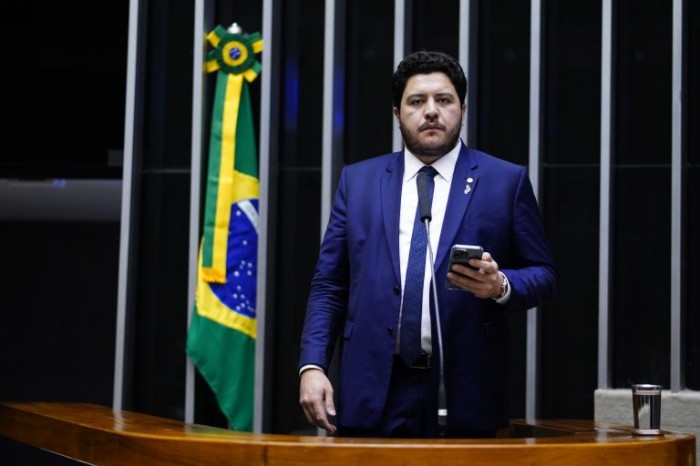 Jadyel Alencar defende que direito à imagem se adapte aos avanços científicos - (Foto: Pablo Valadares/Câmara dos Deputados)