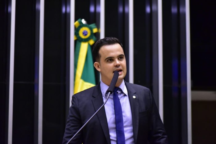 Para Junio Amaral, suspensão do porte cerceia liberdade individual - (Foto: Zeca Ribeiro/Câmara dos Deputados)