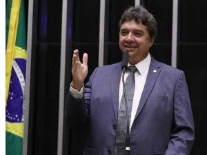 Guilherme Uchoa, autor da proposta - (Foto: Divulgação / Câmara dos Deputados)