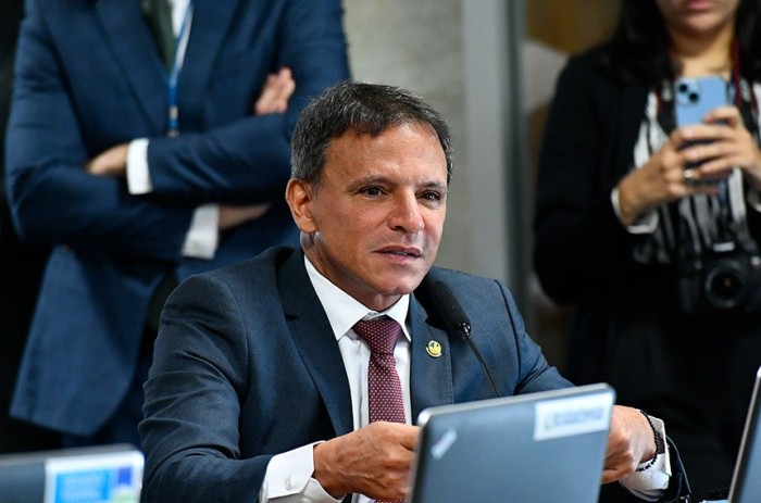 Relator, Marcio Bittar votou pela rejeição de aumento de penas para crimes contra florestas - Foto: Geraldo Magela/Agência Senado