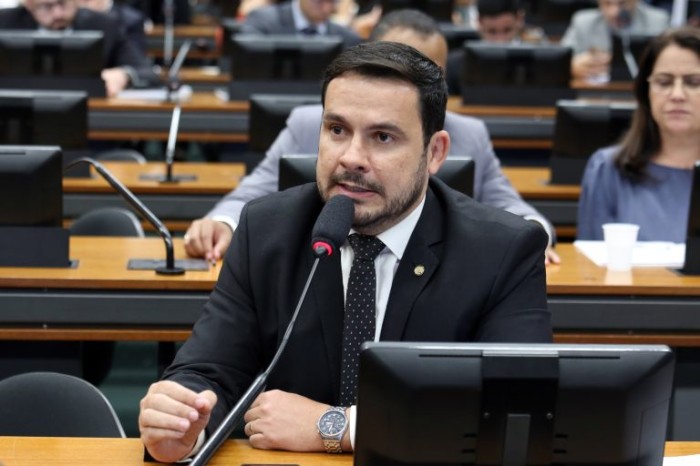 Capitão Alberto Neto recomendou a aprovação da PEC - (Foto: Billy Boss/Câmara dos Deputados)