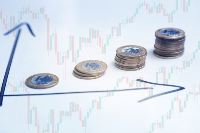 Taxas de juros têm sido mantidas em patamares elevados - (Foto: Depositphotos)