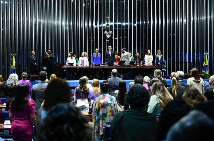 Comemoração pela Lei Maria da Penha no Plenário reuniu autoridades dos Três Poderes, que defenderam mais medidas de combate à violência e em defesa dos direitos das mulheres - Foto: Roque de Sá/Agência Senado