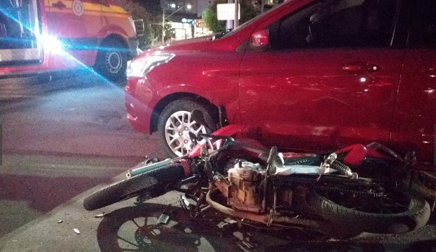 Jovem fica ferido em acidente de trânsito no Centro de Bento Gonçalves