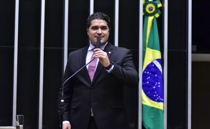 Newton Cardoso Jr, relator do projeto de lei - (Foto: Zeca Ribeiro/Câmara dos Deputados)