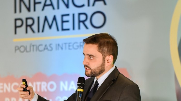 Gabriel lidera a formulação de iniciativas para primeira infância no Estado por meio do Gabinete de Projetos Especiais -Foto: Rodrigo Ziebell/Ascom GVG