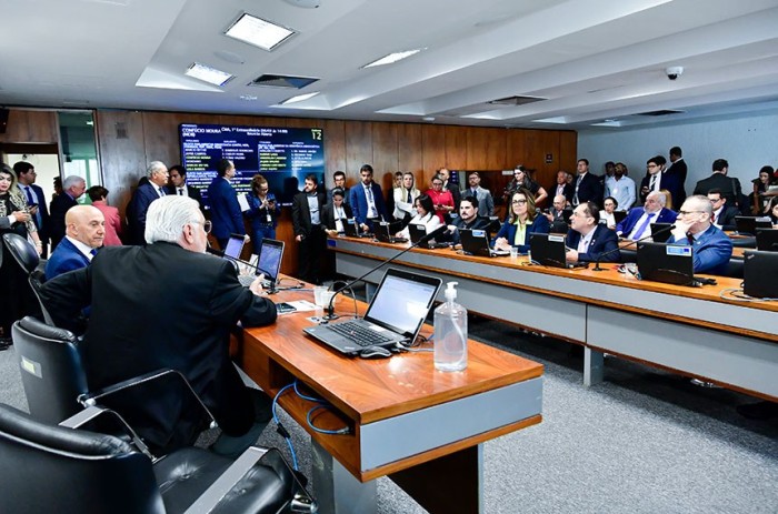 Reunião da Comissão de Meio Ambiente presidida por Jaques Wagner - Foto: Waldemir Barreto/Agência Senado