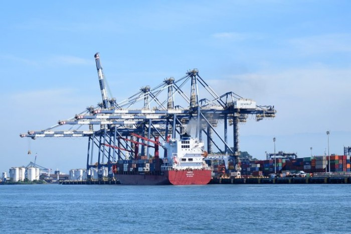 Dinheiro destinado ao Porto de Santos será usado em obra de pavimentação e drenagem - (Foto: Ricardo Botelho/MInfra)