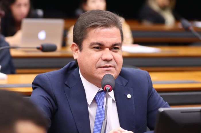 Mersinho Lucena: pequenos negócios impulsionam a economia - (Foto: Marina Ramos / Câmara dos Deputados)