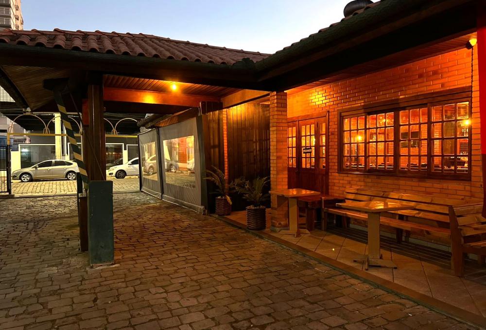 La Vecchia Trattoria: Rodízio com 30 opções de massas, bifes e risotos por R$ 43,90