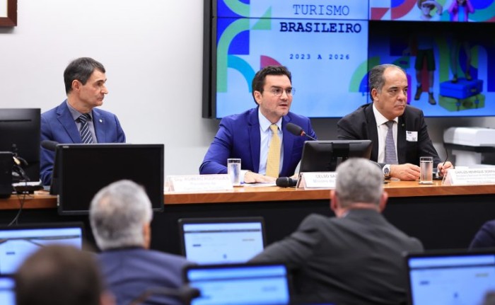 Sabino diz que brasileiros não conhecem o Brasil - (Foto: Myke Sena/Câmara dos Deputados)