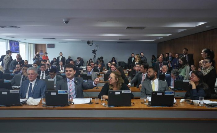 Parlamentares aprovaram 57 requerimentos nesta sessão - (Foto: Bruno Spada/Câmara dos Deputados)