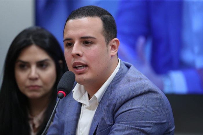 Patrick Abrahão afirmou ser investidor da Trust e disse ter sido lesado pela empresa - (Foto: Vinicius Loures/Câmara dos Deputados)