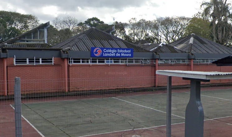 A sugestão é que uma empresa assuma a responsabilidade pela estrutura das escolas, liberando diretores desta tarefa para que possam focar no ensino. Crédito: Reprodução