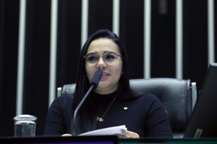 Dayany Bittencourt, autora da proposta - (Foto: Bruno Spada/Câmara dos Deputados)