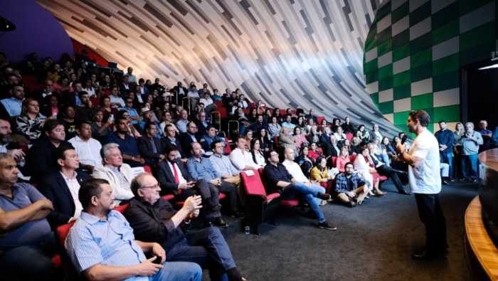 Ministro Celso Sabino durante edição do 