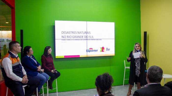 Secretária Danielle Calazans explicou que painel auxilia políticas públicas e estimula participação ativa da população -Foto: Lucas Motzkus/Ascom SPGG