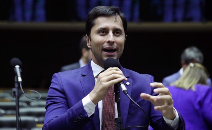 O relator, deputado Duarte Jr., recomendou a aprovação do projeto - (Foto: Bruno Spada/Câmara dos Deputados)