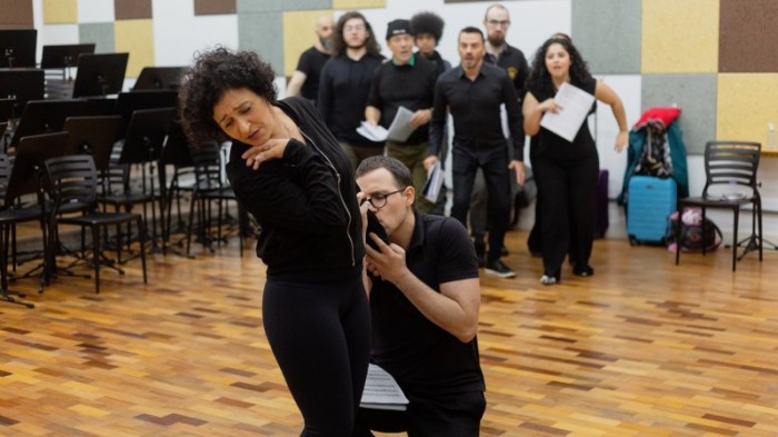 Ensaio da nova montagem de Os Bacharéis, que retorna aos palcos após 18 anos -Foto: Vitória Proença/Ascom Ospa