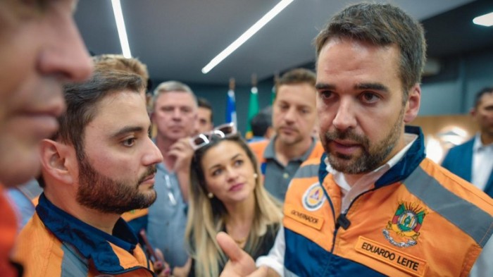 Leite designou Gabriel para coordenar as ações do governo do Estado pela reconstrução dos municípios -Foto: Rodrigo Ziebell/GVG