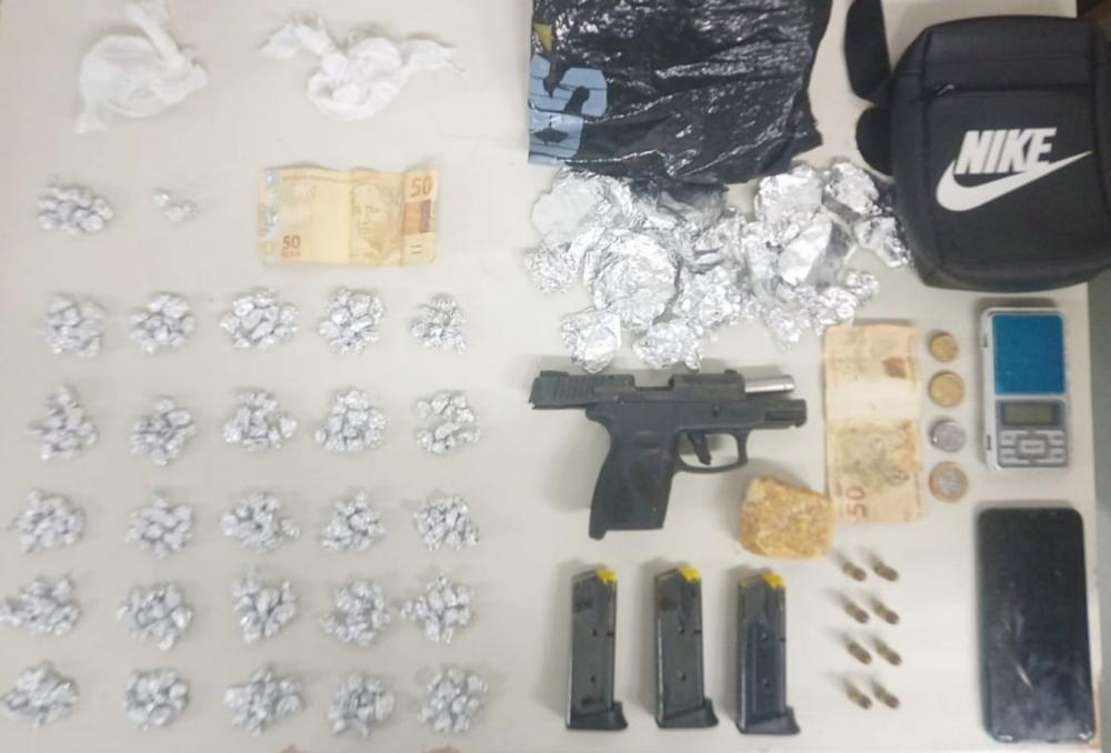 Dupla é presa com 263 pedras de crack em Bento Gonçalves