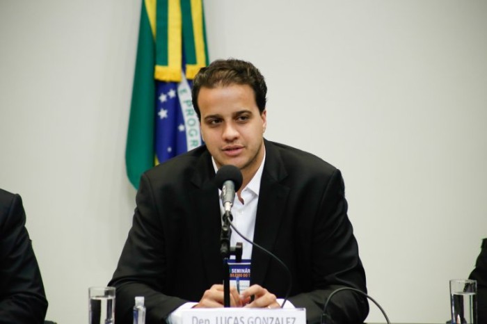 Lucas Gonzales, autor da proposta - (Foto: Elaine Menke/Câmara dos Deputados)