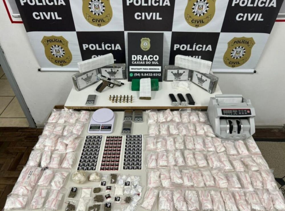 Operação policial apreende cerca de R$ 600 mil em drogas em duas cidades da Serra