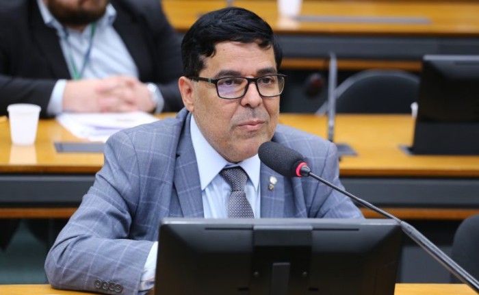 Professor Paulo é o autor da proposta - (Foto: Vinicius Loures/Câmara dos Deputados)