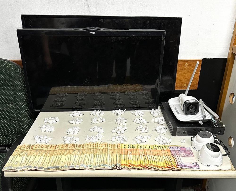 Ação do 4º BPChq apreende drogas e dinheiro em Bento Gonçalves